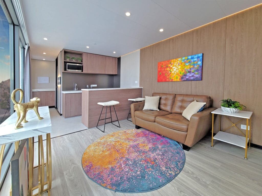 Apple Cabin living space